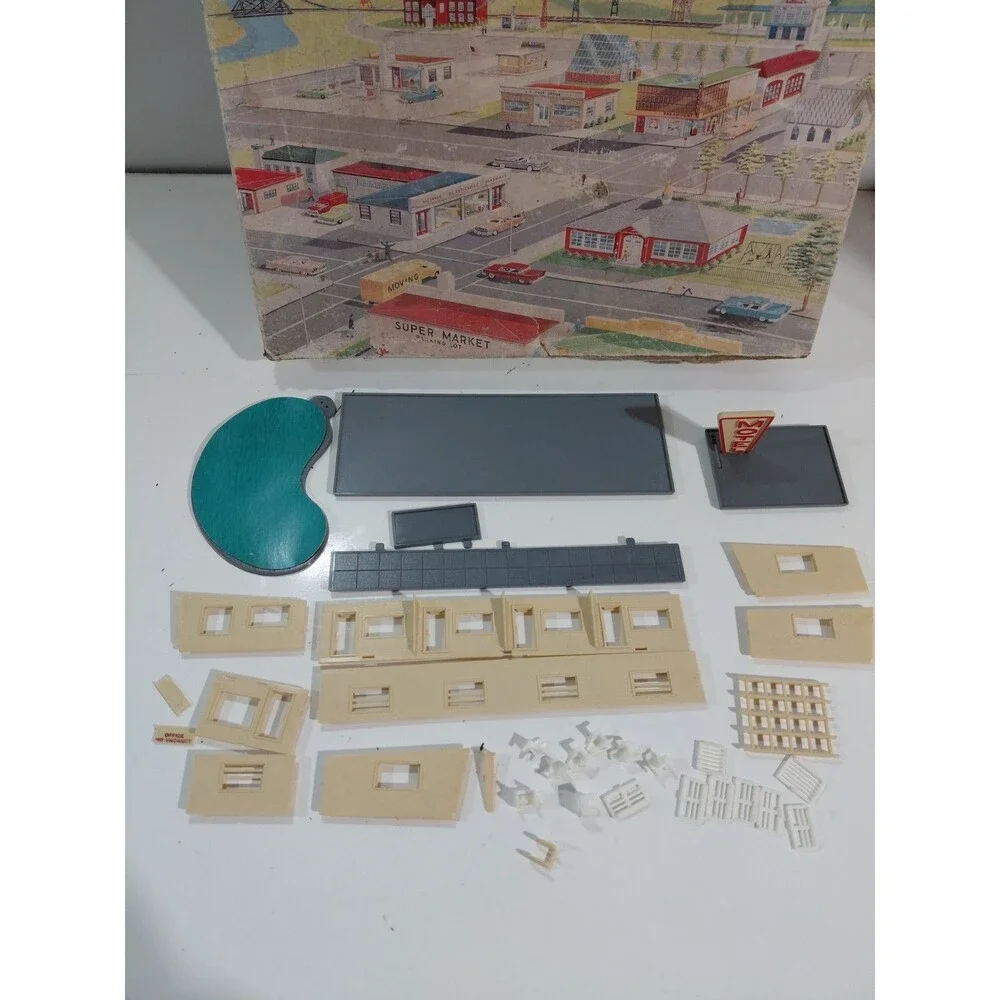 Plasticville 4902 HO Gauge Model Railroad Assortment Houses Church Station w/Box